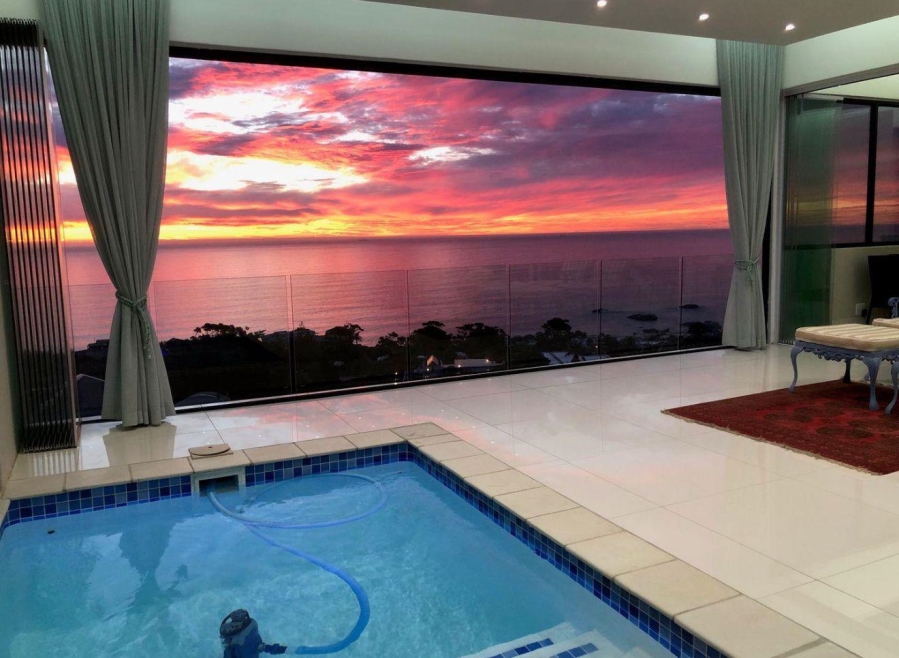 11 Bedroom Property for Sale in Camps Bay Western Cape